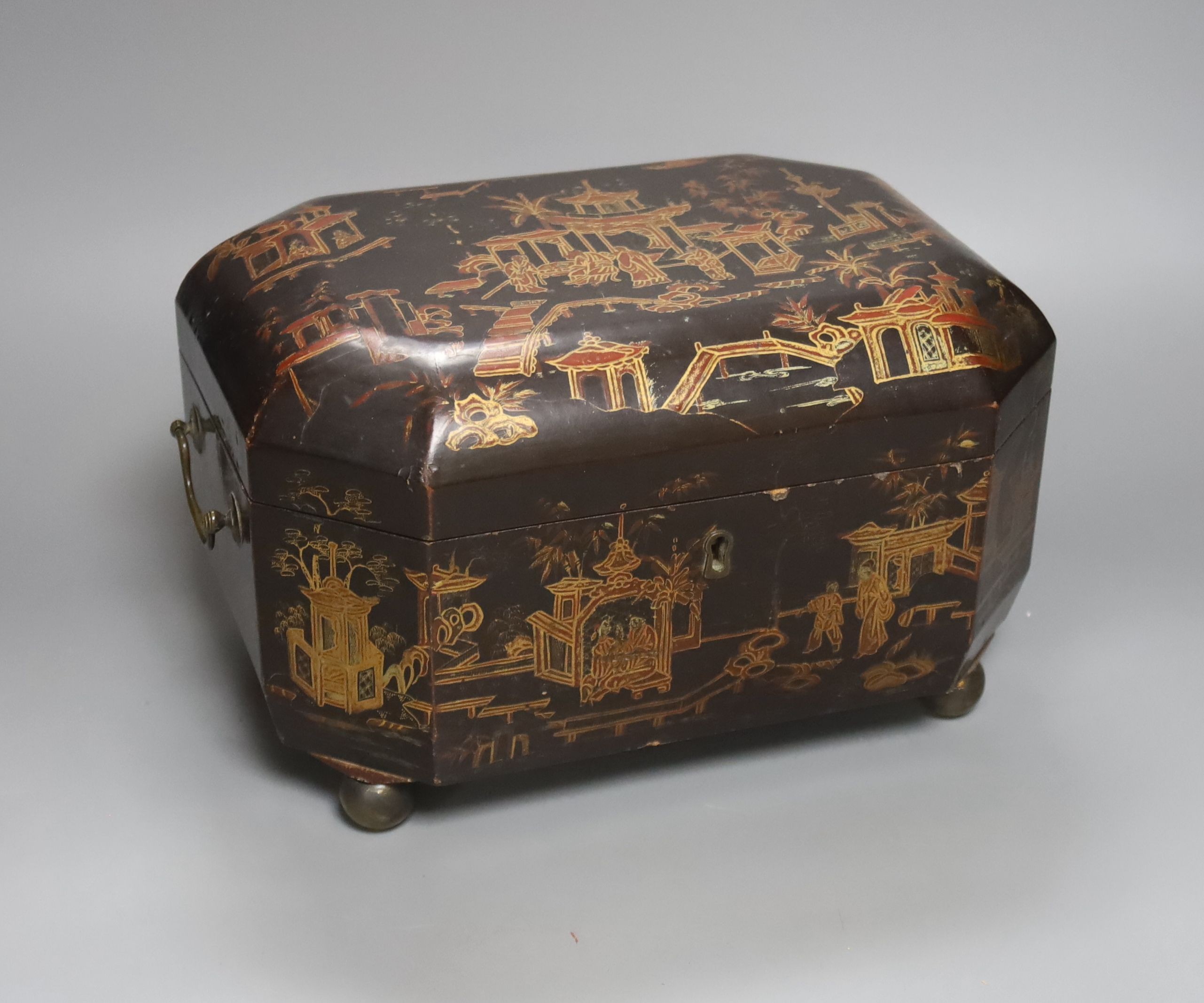 An early 19th century chinoiserie gilt japanned box 27cm